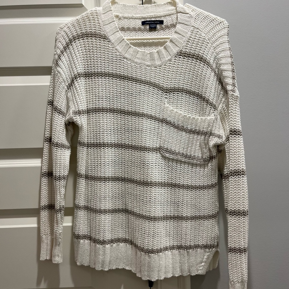 American eagle sweater